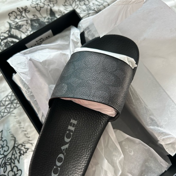 Coach, black and gray slides size 7M - Picture 5 of 5